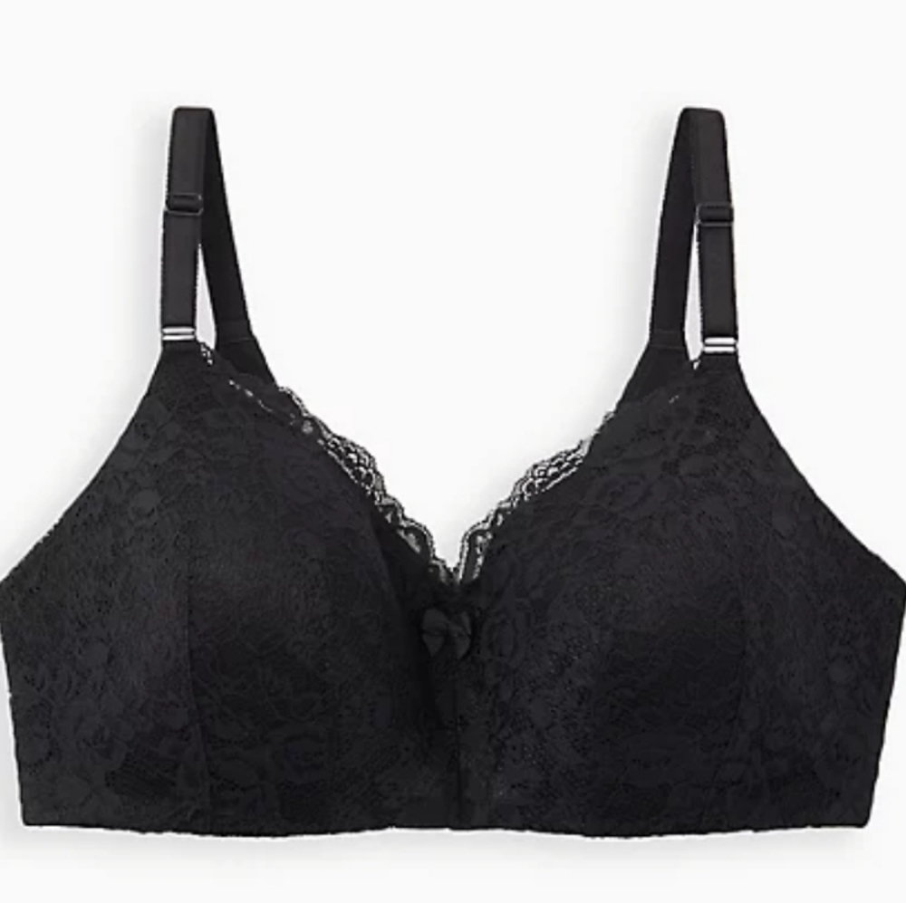 TORRID 38D Black Lace, Wire-Free, 360° Back Smoothing Lightly Lined Everyday Bra